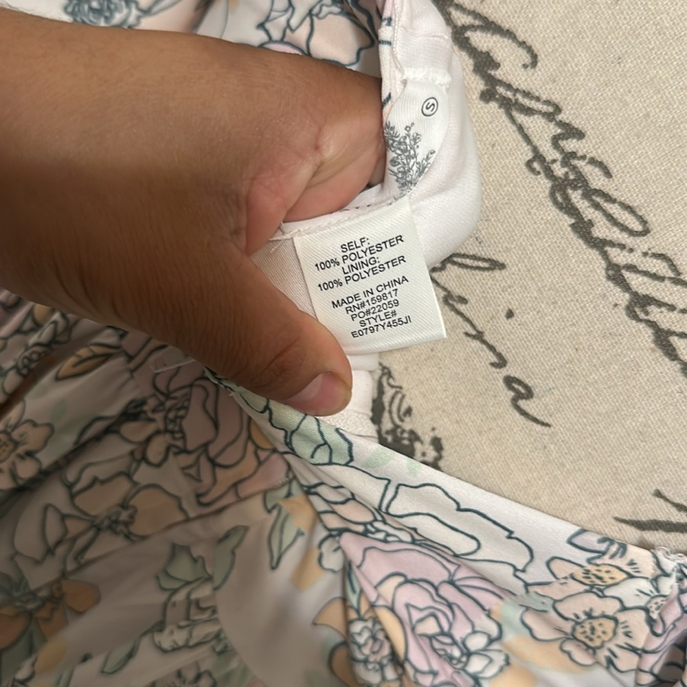 New with tags Altar'd State Bristol Puff Sleeve  Floral Print Women's Dress ✨✨👗 - Picture 7 of 8